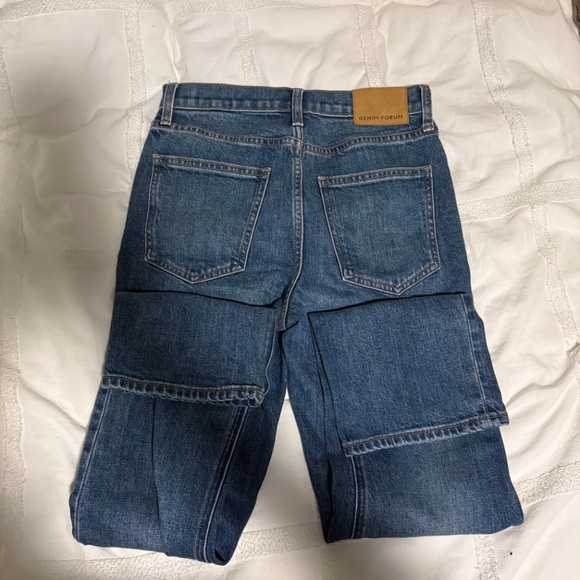 Denim Forum “Arlo” High Rise Straight Jeans – Size 25 (28L) - Picture 2 of 4